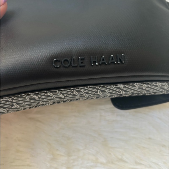 Cole Haan handbag - Picture 6 of 8